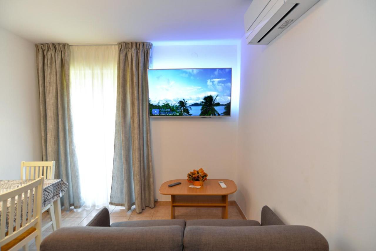 Apartments Elvis 1299 Vrsar Dış mekan fotoğraf