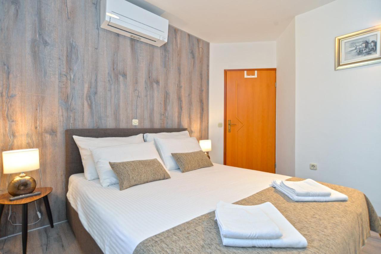 Apartments Elvis 1299 Vrsar Dış mekan fotoğraf