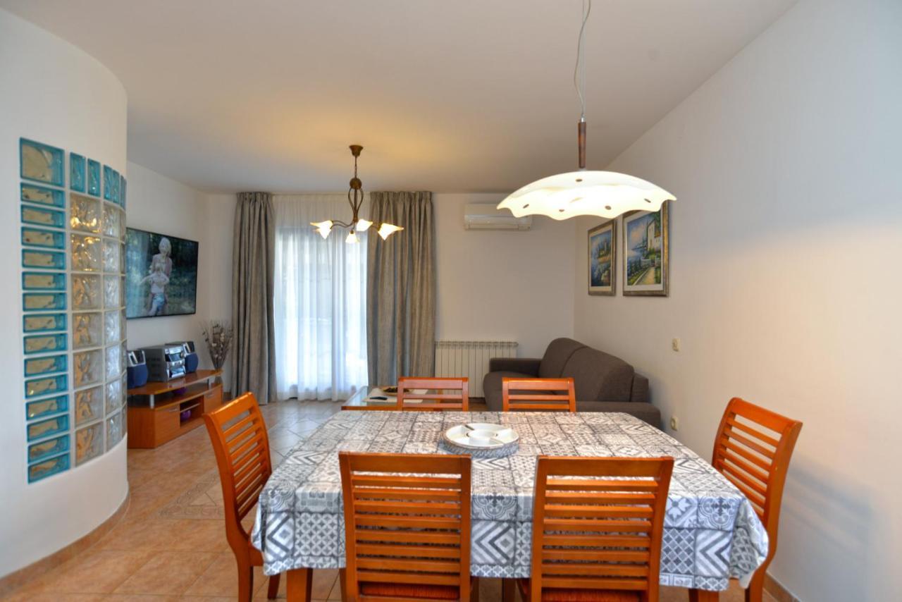 Apartments Elvis 1299 Vrsar Dış mekan fotoğraf