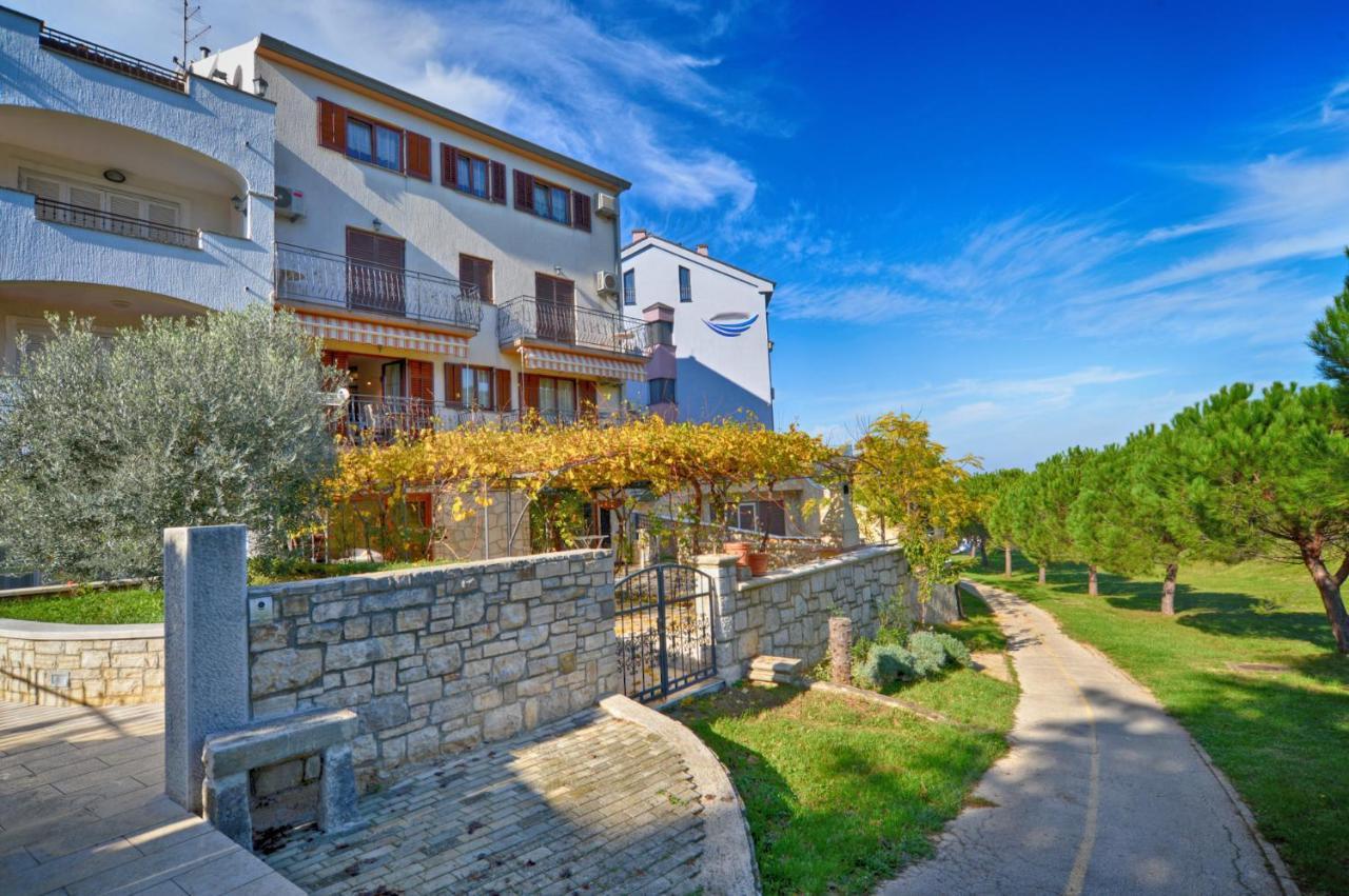 Apartments Elvis 1299 Vrsar Dış mekan fotoğraf