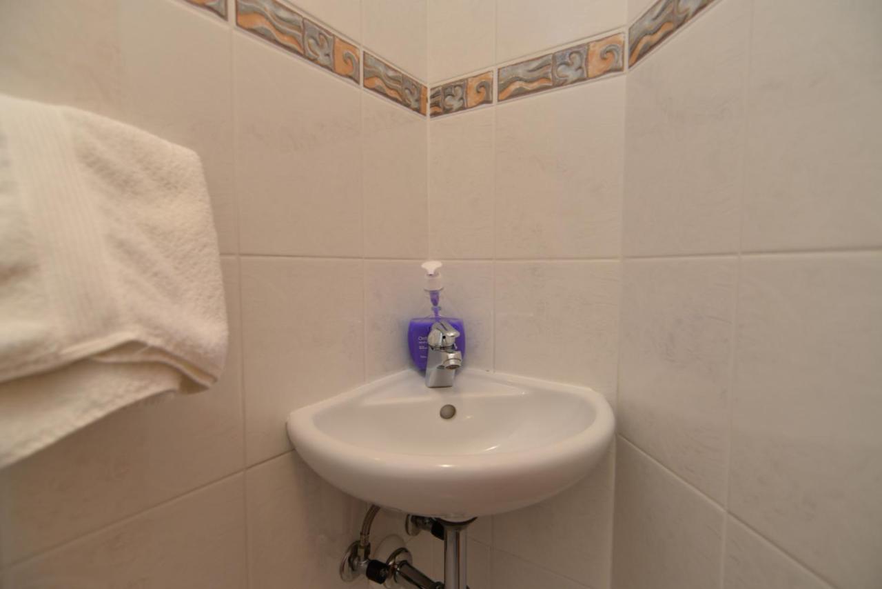 Apartments Elvis 1299 Vrsar Dış mekan fotoğraf