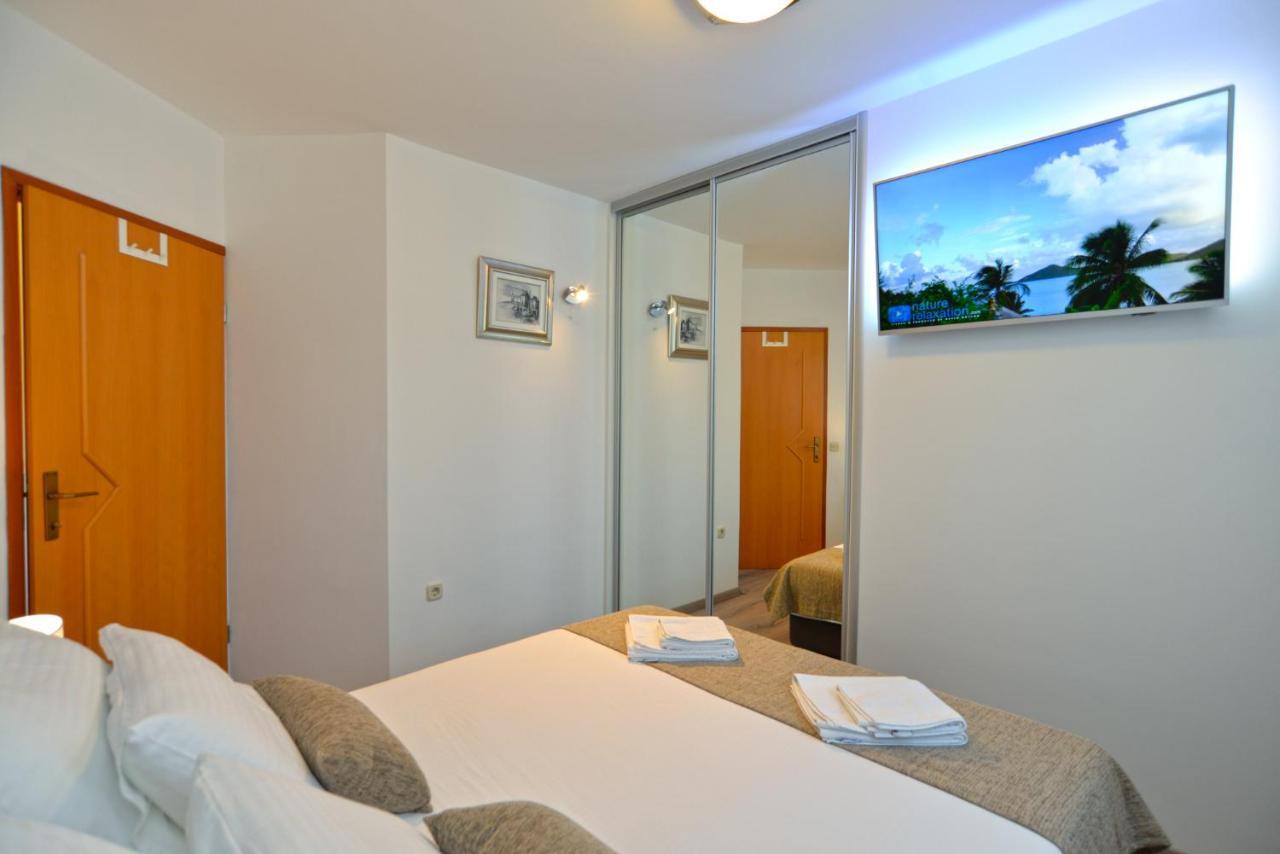 Apartments Elvis 1299 Vrsar Dış mekan fotoğraf