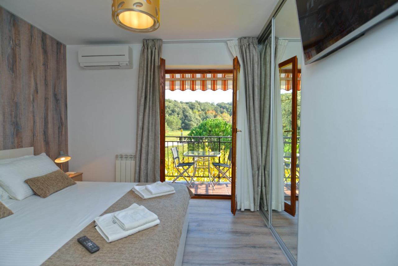 Apartments Elvis 1299 Vrsar Dış mekan fotoğraf