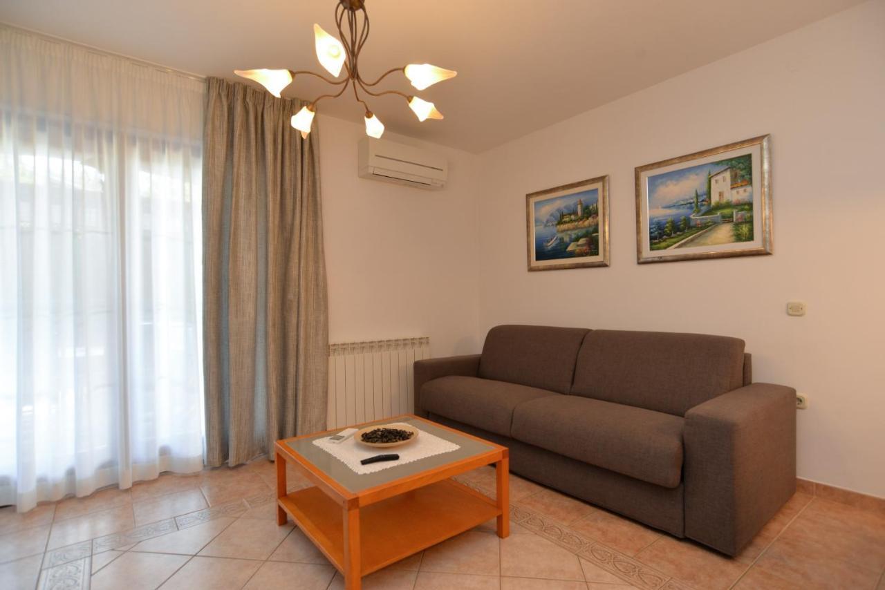 Apartments Elvis 1299 Vrsar Dış mekan fotoğraf