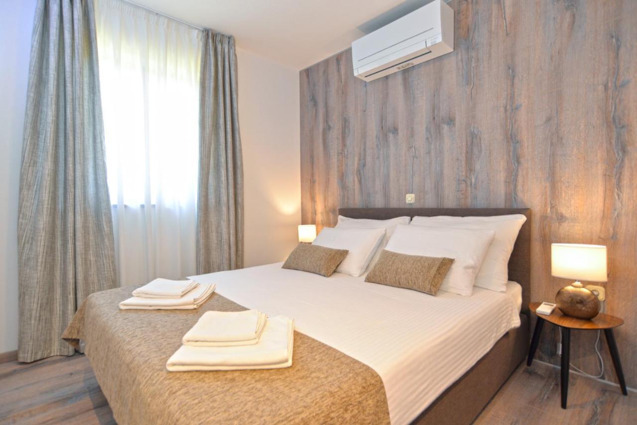 Apartments Elvis 1299 Vrsar Dış mekan fotoğraf