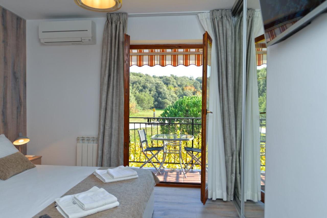 Apartments Elvis 1299 Vrsar Dış mekan fotoğraf