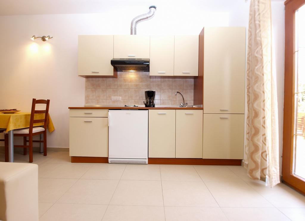 Apartments Elvis 1299 Vrsar Dış mekan fotoğraf